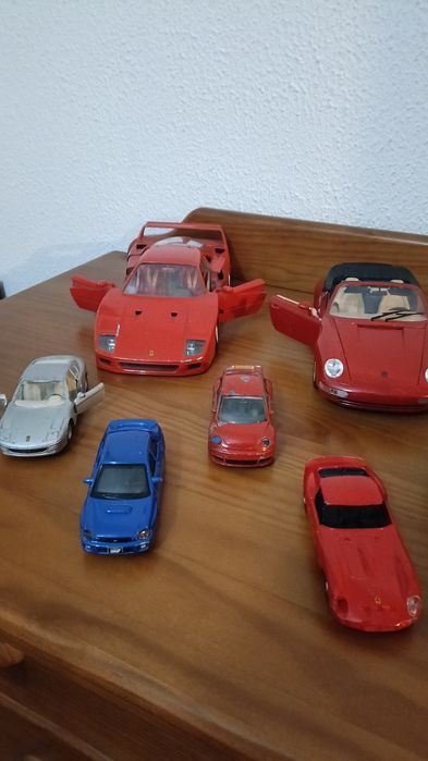 Miniaturas à escala (Burago, Maisto,etc)