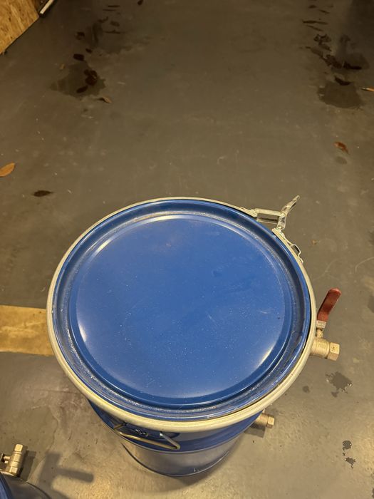 Beczka Beczki 60L stalowe Wodę do Kampera działkę Szczelne z Zaworami