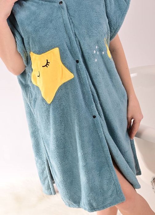 Продам пончо-халат  и халаты с капюшоном для  детей