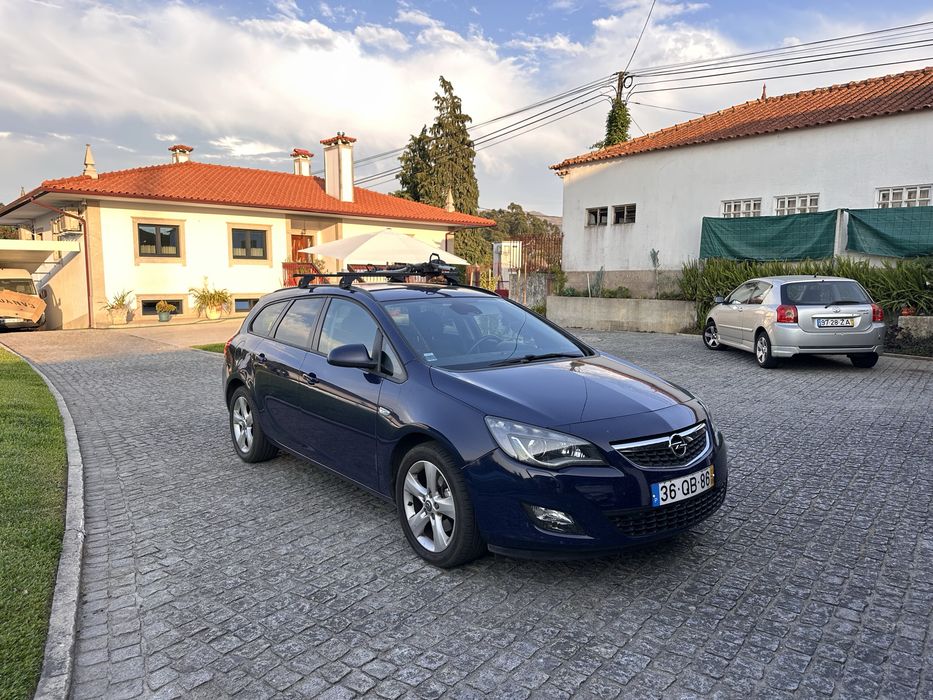 Opel Astra Sports Tourer — fotografia 8