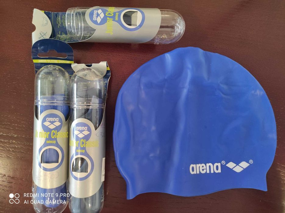 4 Toucas natação Arena criança