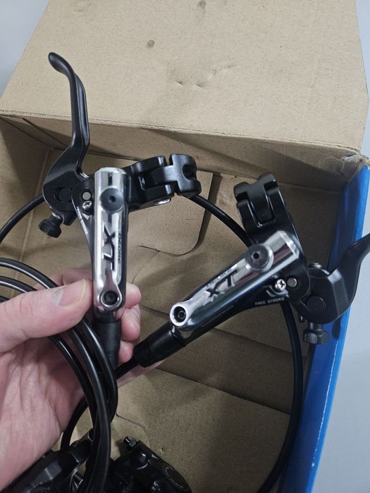 Travões Shimano XT BR-M785