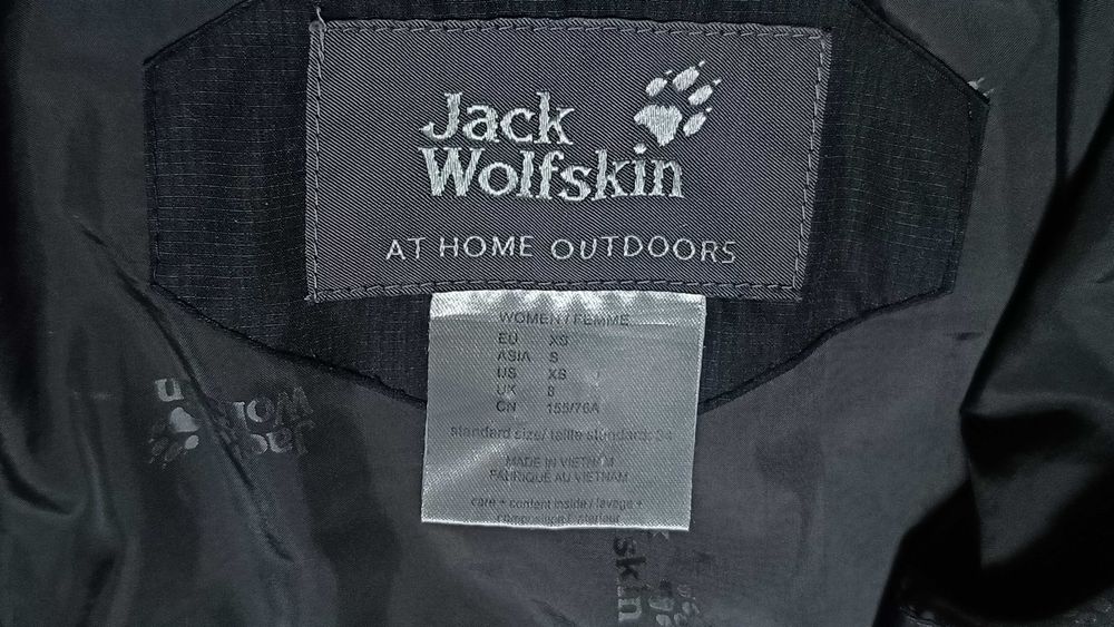 Długa kurtka ocieplana JACK WOLFSKIN STORMLOCK ACTIVE r.XS st.b.dobry