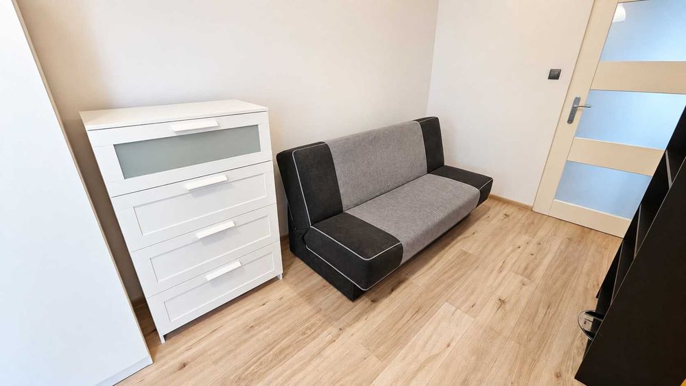 Przestronny pokój dla studentki  | Tuwima | Łódź Fabryczna | 1200 zł całość