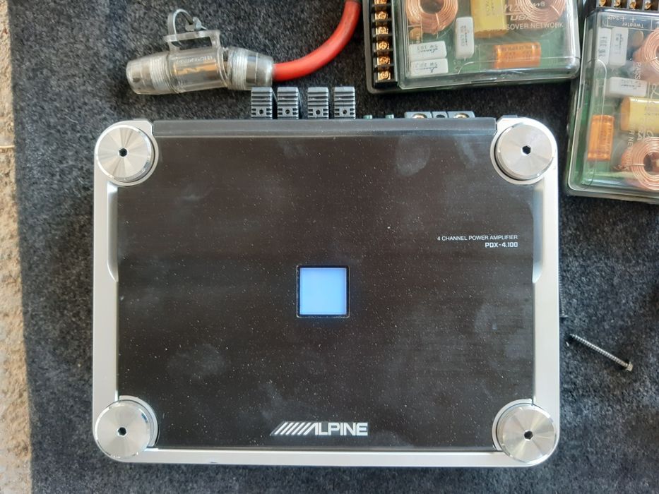 Amplificador Alpine
