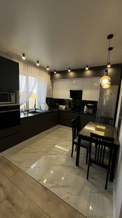 Оренда будинку в с. Боратин