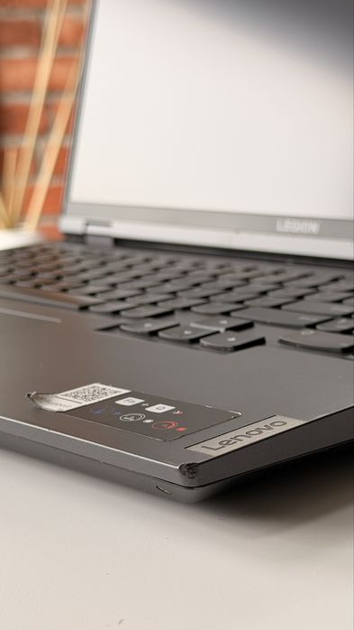 Lenovo Legion 5 Pro 16ITH6H – i7-11800H / 32 GB RAM / RTX 3060 6 GB / SSD 512 GB