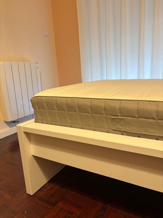 Cama indivudual Ikea Malm otimo estado