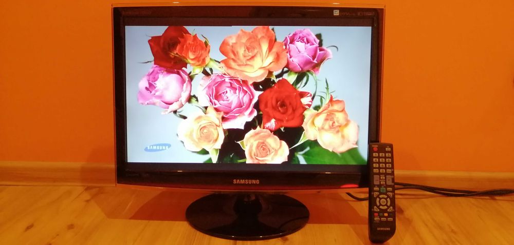 Telewizor/Monitor/TV Samsung SyncMaster T220HD DTV 22" HDMI, DVI, PC-VGA, USB, PILOT