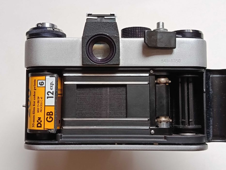 Фотоапарат ZENIT ET (Гелиос 44-2). Зоркий-4 (Индустар-50). Вживано.