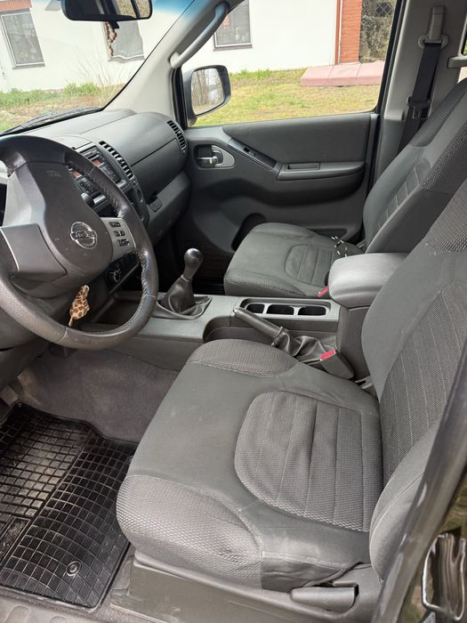 Nissan Navara D40