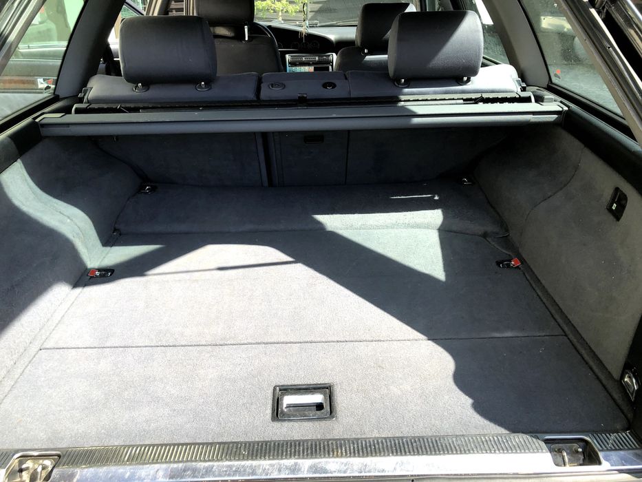 Audi A6C4 AVANT 1996R