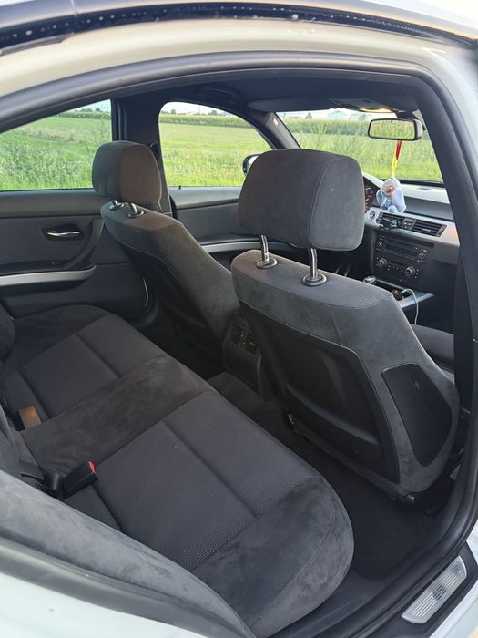 Bmw e90 318d 143km