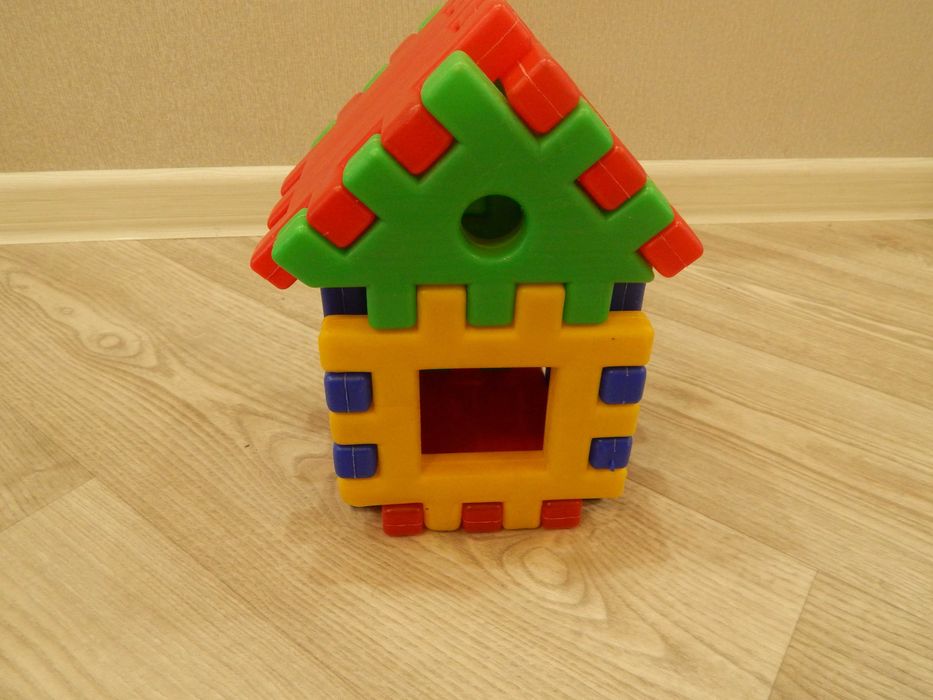 Продам детский конструктор пазл.