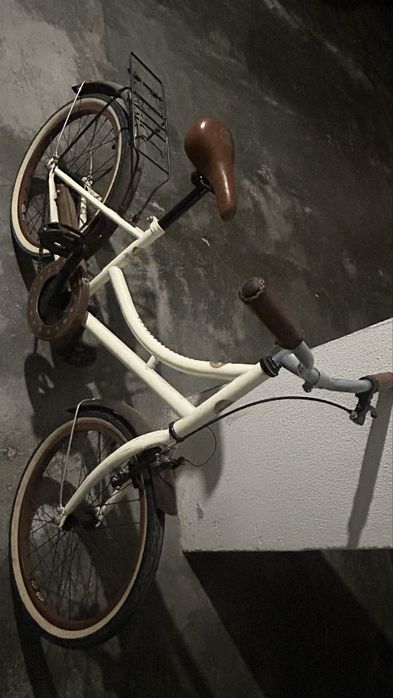 Bicicleta Criança Berg usada em bom estado