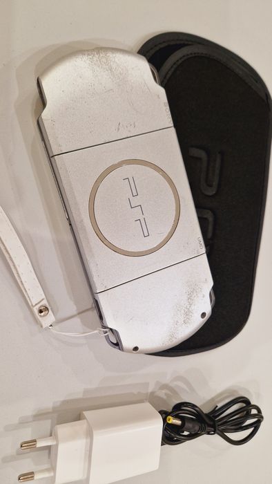 Sony PSP-3000 64гиг 127игр+чехол!