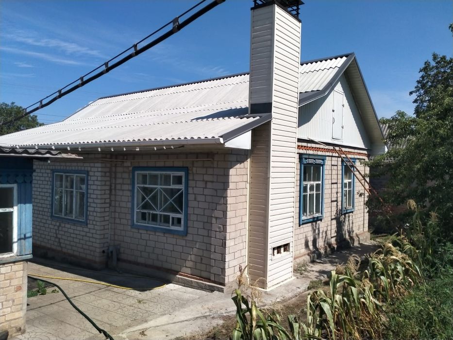 Продається гарний будинок в Садках.