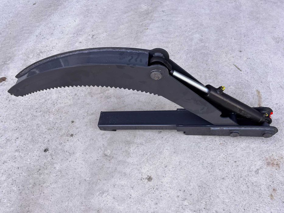 Chwytak do kłód bel drzewa na ramkę paleciaka   NOWY