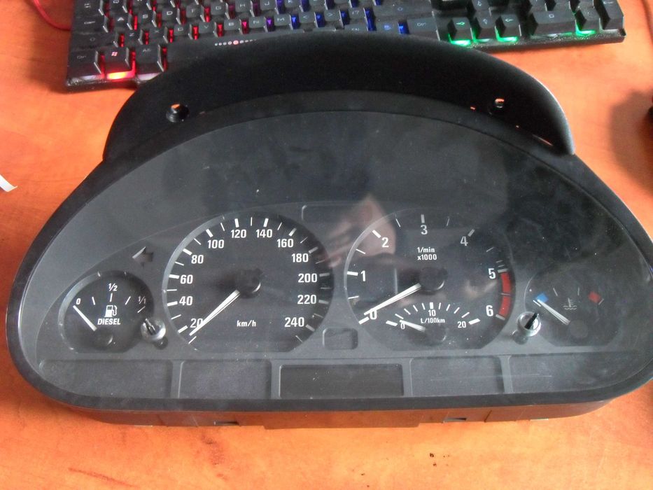 Licznik Bmw e46 2.0D 136km