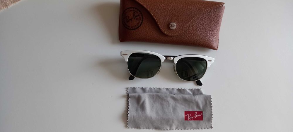 óculos de sol não graduados, pouco uso, bom estado de conservação