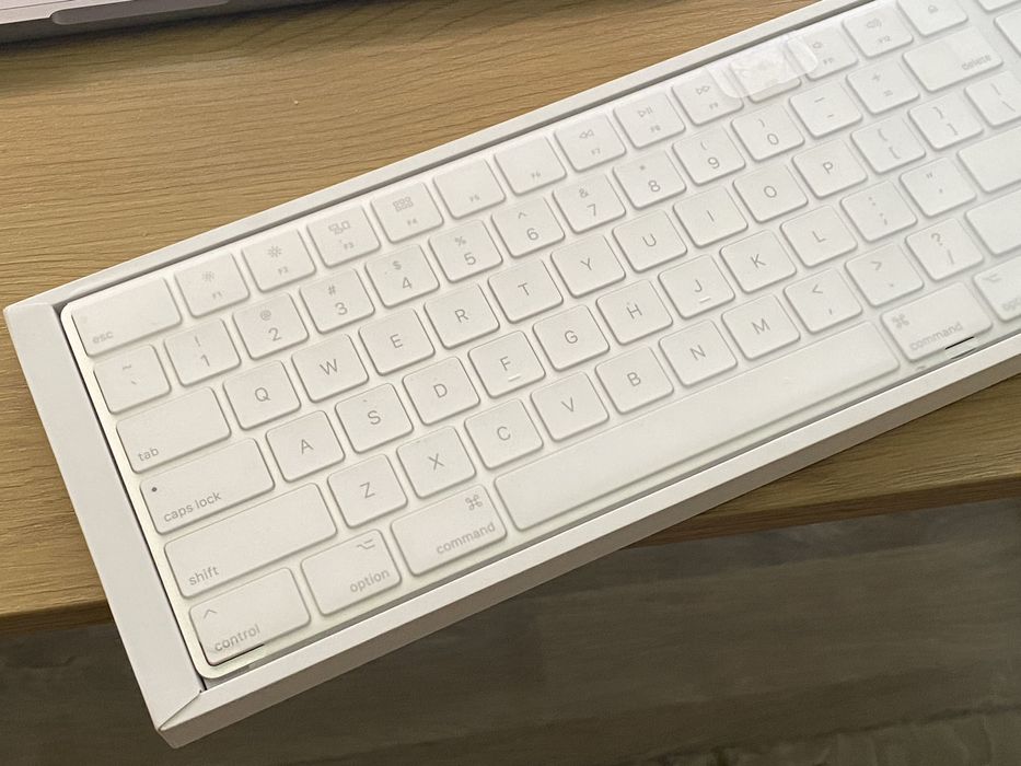 Apple Magic Keyboard (як нова)