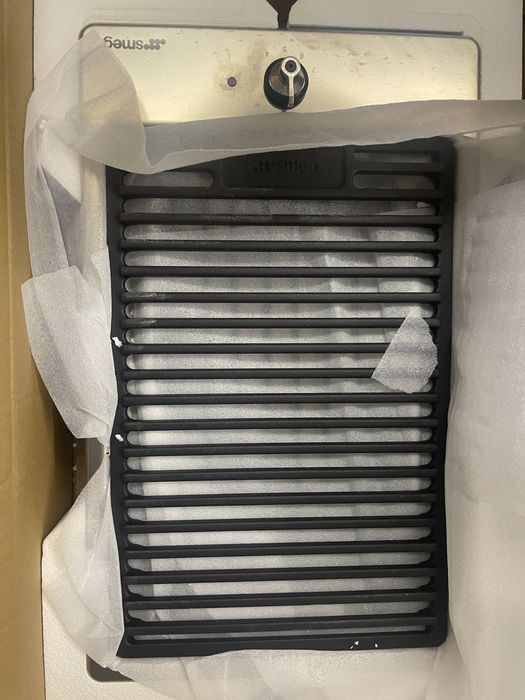 Grelhador SMEG Eléctrico Barbecue, Linha Clasica, NOVO, Aço INOX, 30cm