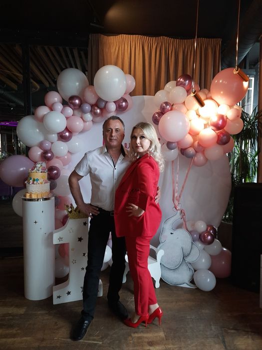 Ведуча -  Юлія Веселовська.Жива музика.Новий рік,корпоратив,весілля...