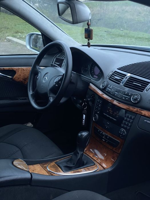 Mersedes-Benz E-Class W211 270CDI