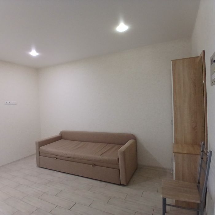 Атлант на Київській вул Симоненка сучасна квартира подобово погодинно