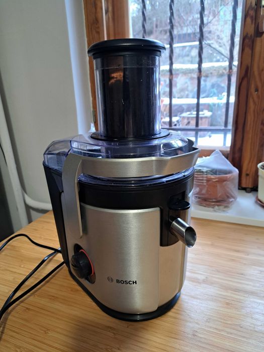 Sokowirówka Bosch MES4010