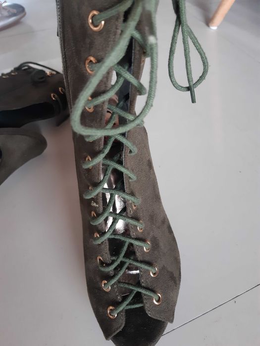 Muszkieterki zielone khaki , r.37