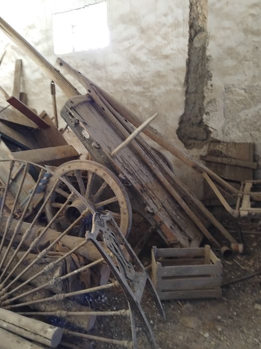 carro de bois e galera antiga