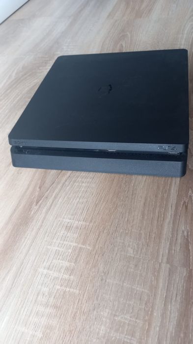 PlayStation 4 Slim 1TB  PS4 konsola pad