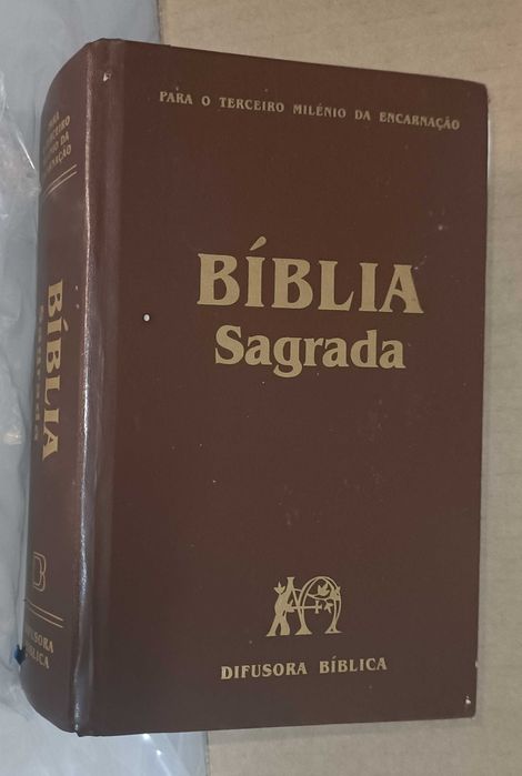 Bíblias sagradas, lote de 4