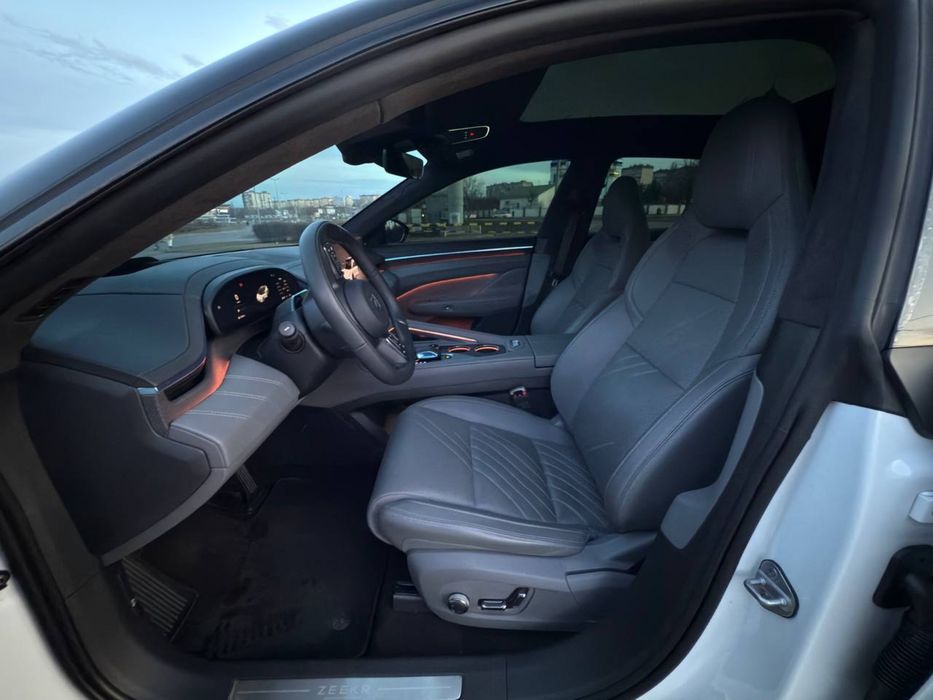 Zeekr 001 2024 стильный электрокар