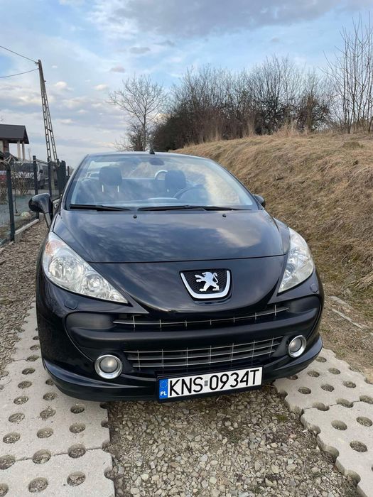 Peugeot 207cc.