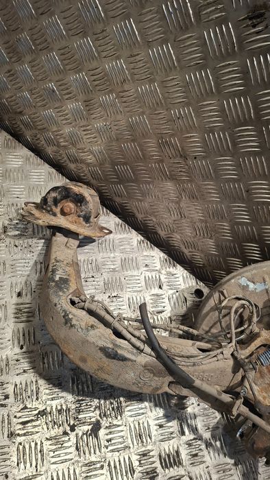 Zwrotnica Wahacz Prawy Tył Bmw E46 2.0D