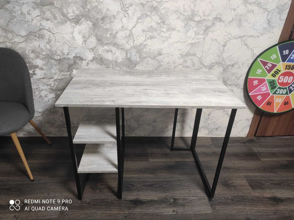 Столик для ноутбука