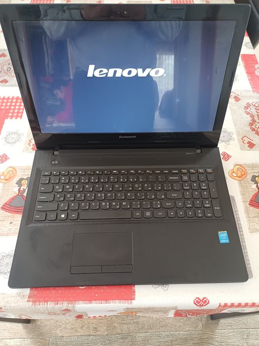 Portátil Lenovo i5