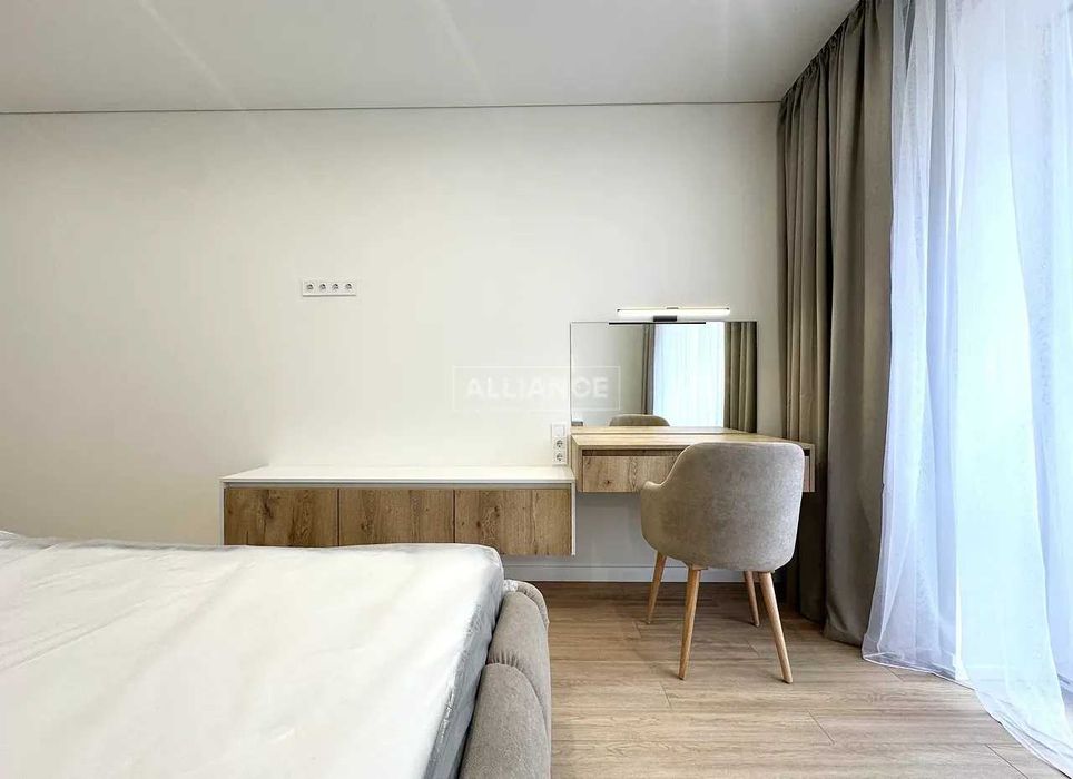 Укомплектована 1.5 кім квартира, центр! Газ