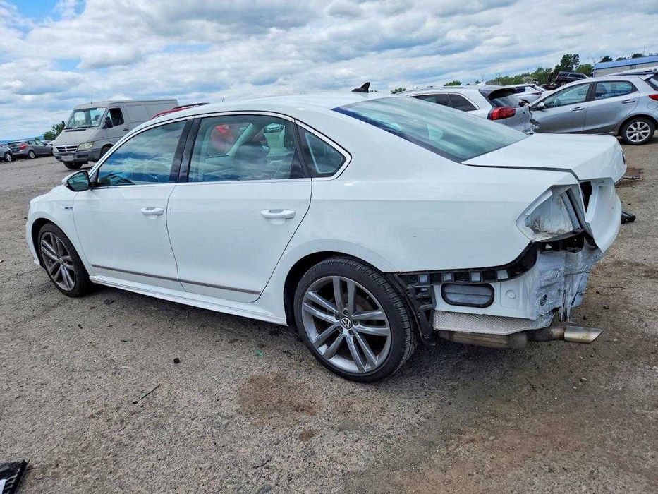2017 Volkswagen PASSAT R-LINE