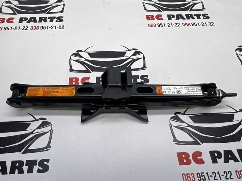 Домкрат Nissan Rogue T33 2020-2025 год 995507FR0A