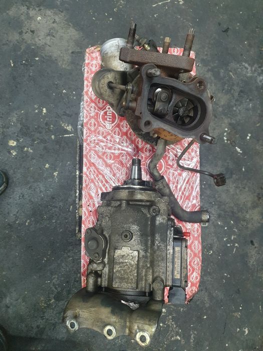 Турбіна Турбина ТНВД 2.5dci YD25 Navara навара D22 Pathfinder