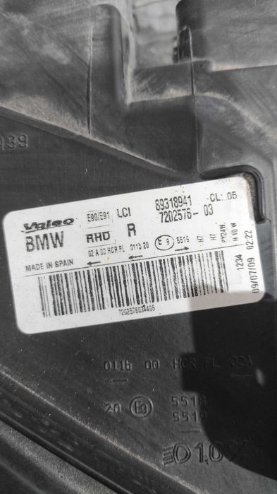 Farol BMW serie 3 (E90/E91) LCI Direito  7202.576
