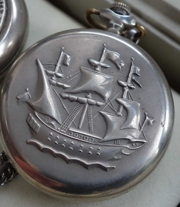 Часы Молния Парусник карманные