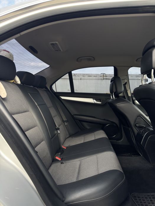 MERCEDES-BENZ C 200 CDI 2010 VIN WDD2040011A441732 фото оголошення 17 з 24