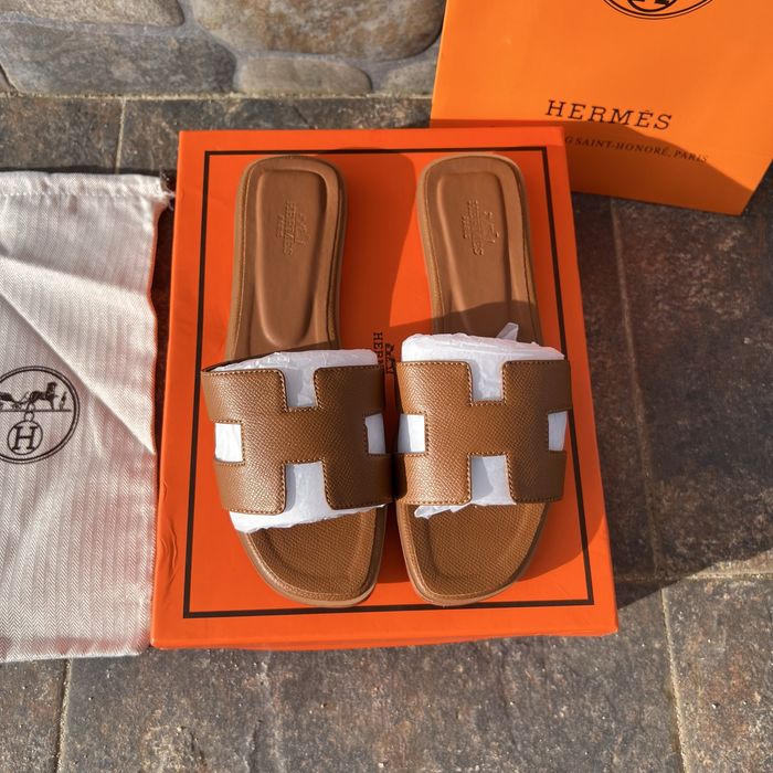 Sandala hermès mulher