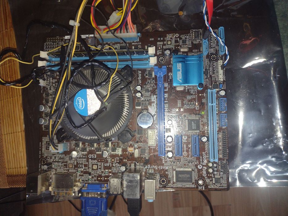 Icore5 2300 мать Asus P8H61-M LE 8gb оперативы.