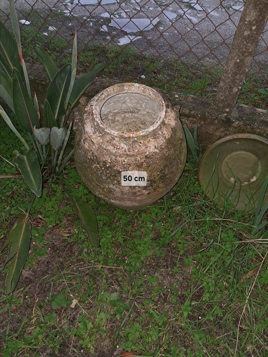 Pote de barro antigo