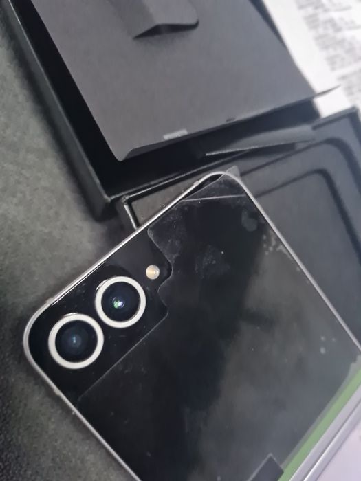 Z FLIP6 512G  novo